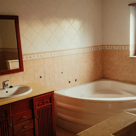 Retreat Center - Which-house Homestay szállás *