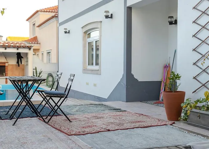 Retreat Center - Which-house בית אירוח פרל