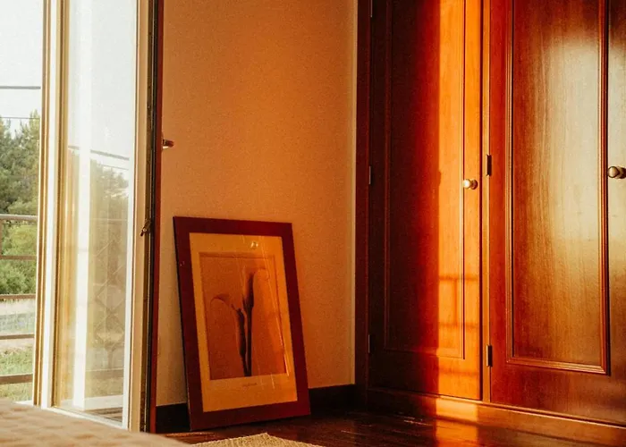 Retreat Center - Which-house פרל